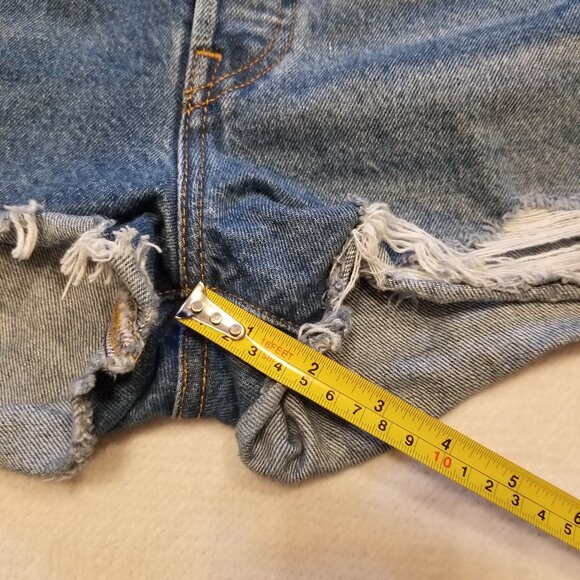 Levi's 501 High Waisted Jean Denim Shorts W31 Medium Wash Blude Faded Distressed - Picture 12 of 13